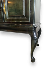 Cargar imagen en el visor de la galería, Grn Bernhardt Buffet - DeFrenS