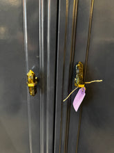 Cargar imagen en el visor de la galería, French Blue Armoire - DeFrenS