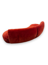 Carica l'immagine nel visualizzatore di Gallery, Soho Home Aline Serpentine Sofa - DeFrenS