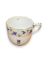 Cargar imagen en el visor de la galería, 9 Piece Herend Hungary Hand Painted Tea Set - DeFrenS