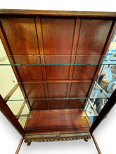 Cargar imagen en el visor de la galería, Asian Display Cabinet - Red Wood - DeFrenS
