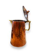 Cargar imagen en el visor de la galería, Copper Coffee Pot - DeFrenS