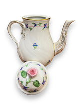 Cargar imagen en el visor de la galería, 9 Piece Herend Hungary Hand Painted Tea Set - DeFrenS