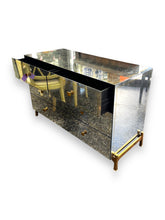 Cargar imagen en el visor de la galería, 4 Drawer Mirror Dresser - DeFrenS