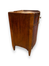 Cargar imagen en el visor de la galería, Thomasville Side Drum Table - DeFrenS