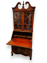 Cargar imagen en el visor de la galería, Antique Wood Secretary - DeFrenS