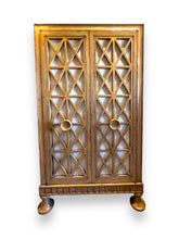 Cargar imagen en el visor de la galería, Mid-Century Armoire - DeFrenS