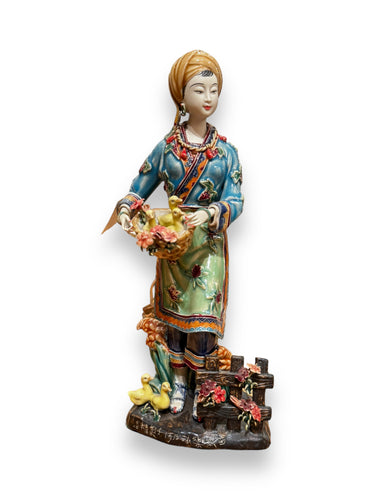 Chinese Porcelain Ging Style Statue 4 - DeFrenS