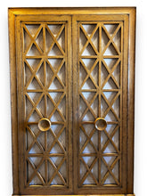 Cargar imagen en el visor de la galería, Mid-Century Armoire - DeFrenS