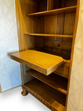 Cargar imagen en el visor de la galería, Mid-Century Armoire - DeFrenS