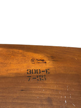 Cargar imagen en el visor de la galería, Heritage Henredon Side Table- DeFrenS