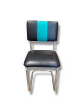 Cargar imagen en el visor de la galería, Retro Table & 4 Chairs - DeFrenS