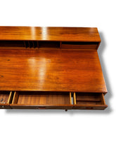 Lade das Bild in den Galerie-Viewer, Danish Flip Top Desk - DeFrenS