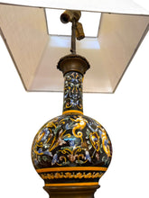 Lade das Bild in den Galerie-Viewer, Glen Earthenware Lamp