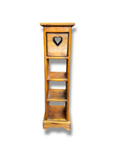 Lade das Bild in den Galerie-Viewer, Wood Shelf w/ Heart