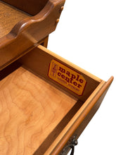 Lade das Bild in den Galerie-Viewer, Wood Hutch Cabinet