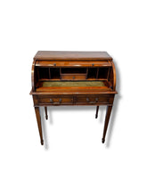 Cargar imagen en el visor de la galería, Hekman Rolltop Desk