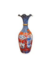 Carica l'immagine nel visualizzatore di Gallery, Japanese Imari Vase