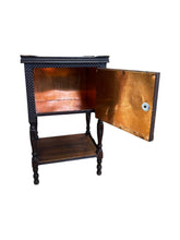 Lade das Bild in den Galerie-Viewer, Antique Humidor Cabinet - DeFrenS