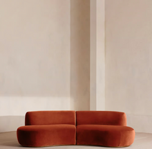 Carica l'immagine nel visualizzatore di Gallery, Soho Home Aline Serpentine Sofa - DeFrenS