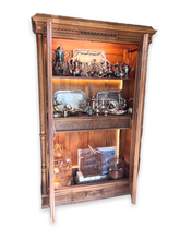 Cargar imagen en el visor de la galería, Vintage Eurpoean Glass Armoire - DeFrenS
