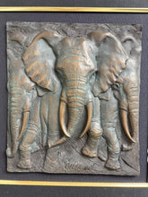 Lade das Bild in den Galerie-Viewer, Bill Mack Elephant Art - DeFrenS
