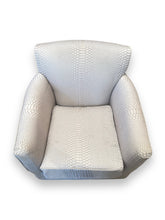 Carica l&#39;immagine nel visualizzatore di Gallery, Grey Swivel Armchair
