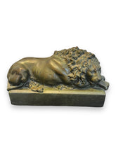 Carica l&#39;immagine nel visualizzatore di Gallery, Metal Lion Statue (Guardian Lion) - DeFrenS
