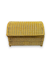 Lade das Bild in den Galerie-Viewer, Wicker Trunk - DeFrenS
