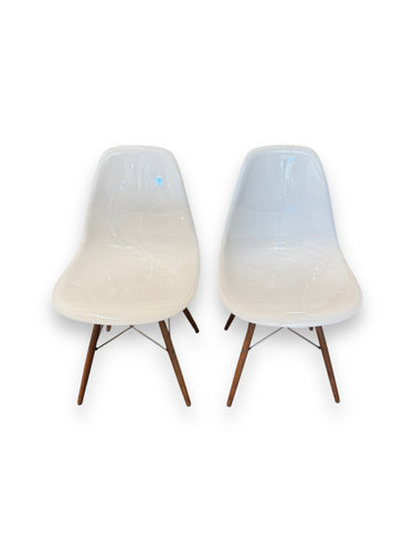 Set of 2 - Midcentury White Chairs - DeFrenS