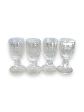 Cargar imagen en el visor de la galería, Set of 4 Waterford Crystal Liquor Glasses - Colleen Pattern - DeFrenS
