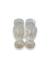 Cargar imagen en el visor de la galería, Set of 4 Waterford Crystal Liquor Glasses - Colleen Pattern - DeFrenS
