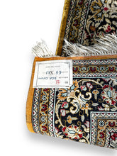 Lade das Bild in den Galerie-Viewer, Ghom Silk Rug - DeFrenS
