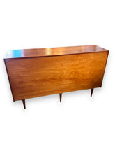 Cargar imagen en el visor de la galería, Mid Century Credenza with Sliding Doors - DeFrenS
