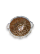 Lade das Bild in den Galerie-Viewer, Hobnail Bowl with Handles
