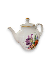 Load image into Gallery viewer, Bareuther Tea Pot Germany - DeFrenS
