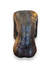 Cargar imagen en el visor de la galería, Woman Metal Statue - DeFrenS
