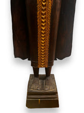 Cargar imagen en el visor de la galería, Thai Wood Statue w/Gold Crown - DeFrenS
