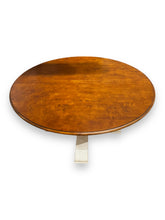 Charger l&#39;image dans la galerie, Ethan Allen Round Dining Table with Leaf - DeFrenS
