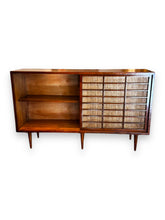 Cargar imagen en el visor de la galería, Mid Century Credenza with Sliding Doors - DeFrenS
