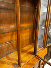 Charger l&#39;image dans la galerie, MCM Kent Coffey Buffet - DeFrenS
