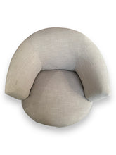 Cargar imagen en el visor de la galería, Light Grey Accent Chair - DeFrenS
