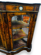 Cargar imagen en el visor de la galería,  Antique Victorian Burr Credenza- DeFrenS
