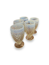 Lade das Bild in den Galerie-Viewer, Set of 5 - Hobnail Glasses - DeFrenS
