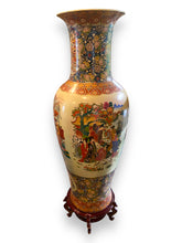 Carica l&#39;immagine nel visualizzatore di Gallery, Large Chinese Urn 1 - DeFrenS
