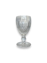 Cargar imagen en el visor de la galería, Set of 8 Waterford White Wine Glasses - Colleen Pattern - DeFrenS
