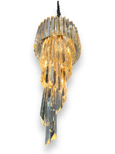 Charger l&#39;image dans la galerie, Crystal Chandelier with Long Rods and Brass accents, 1970s - DeFrenS
