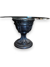 Cargar imagen en el visor de la galería, Glass Table with Black Base - DeFrenS
