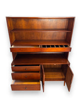 Charger l&#39;image dans la galerie, Jack Cartwright Walnut &amp; Cane Mid Century Credenza - DeFrenS
