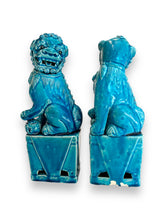 Cargar imagen en el visor de la galería, Set of 2 - Foo dog Statue - DeFrenS
